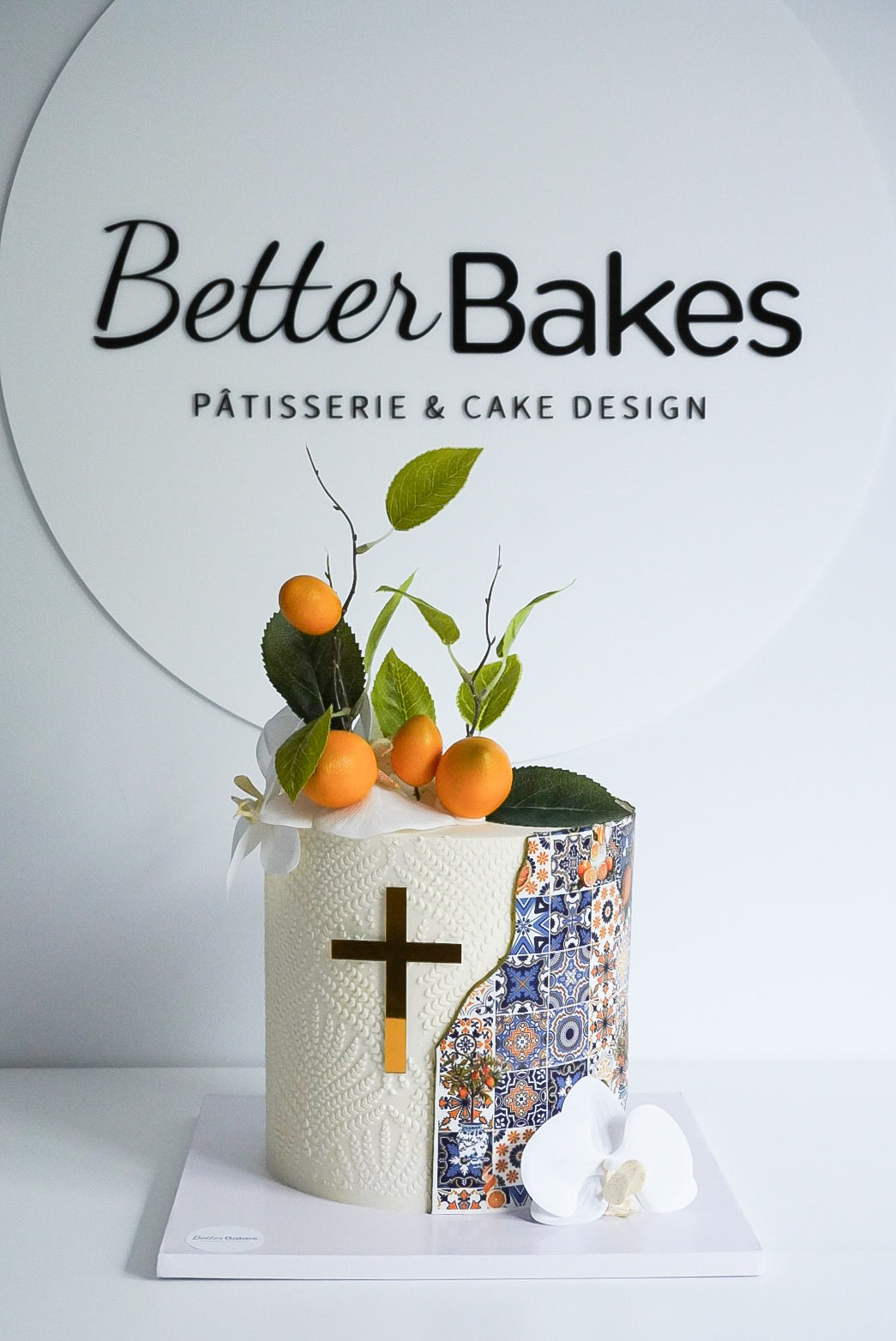 Extra Decorations Custom Round Cakes