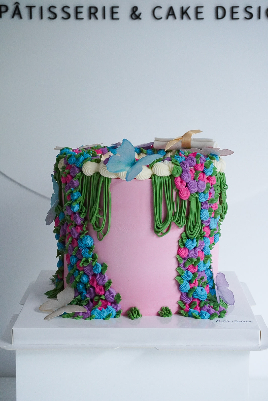 Extra Decorations Custom Round Cakes