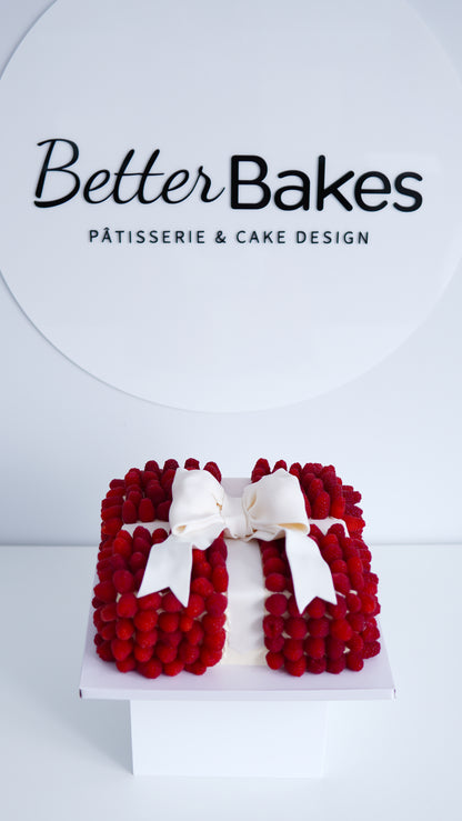 Berry Present Cake