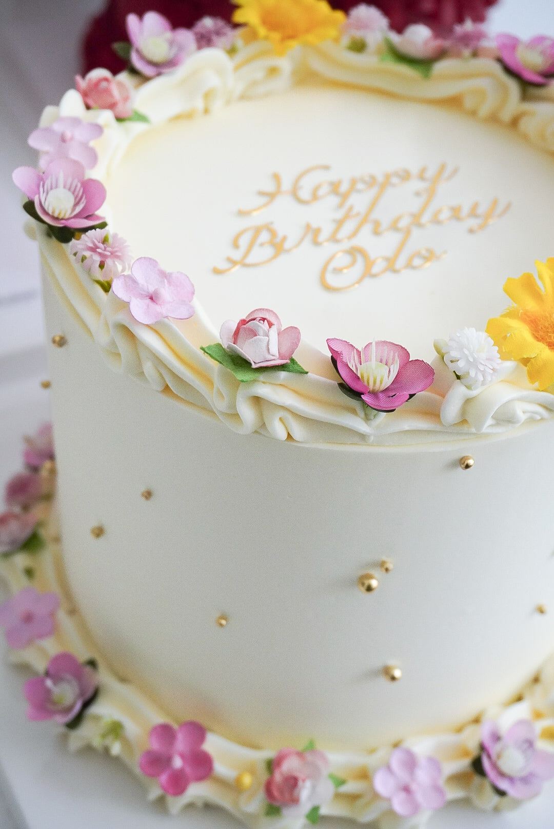 Faux Floral Round Cakes