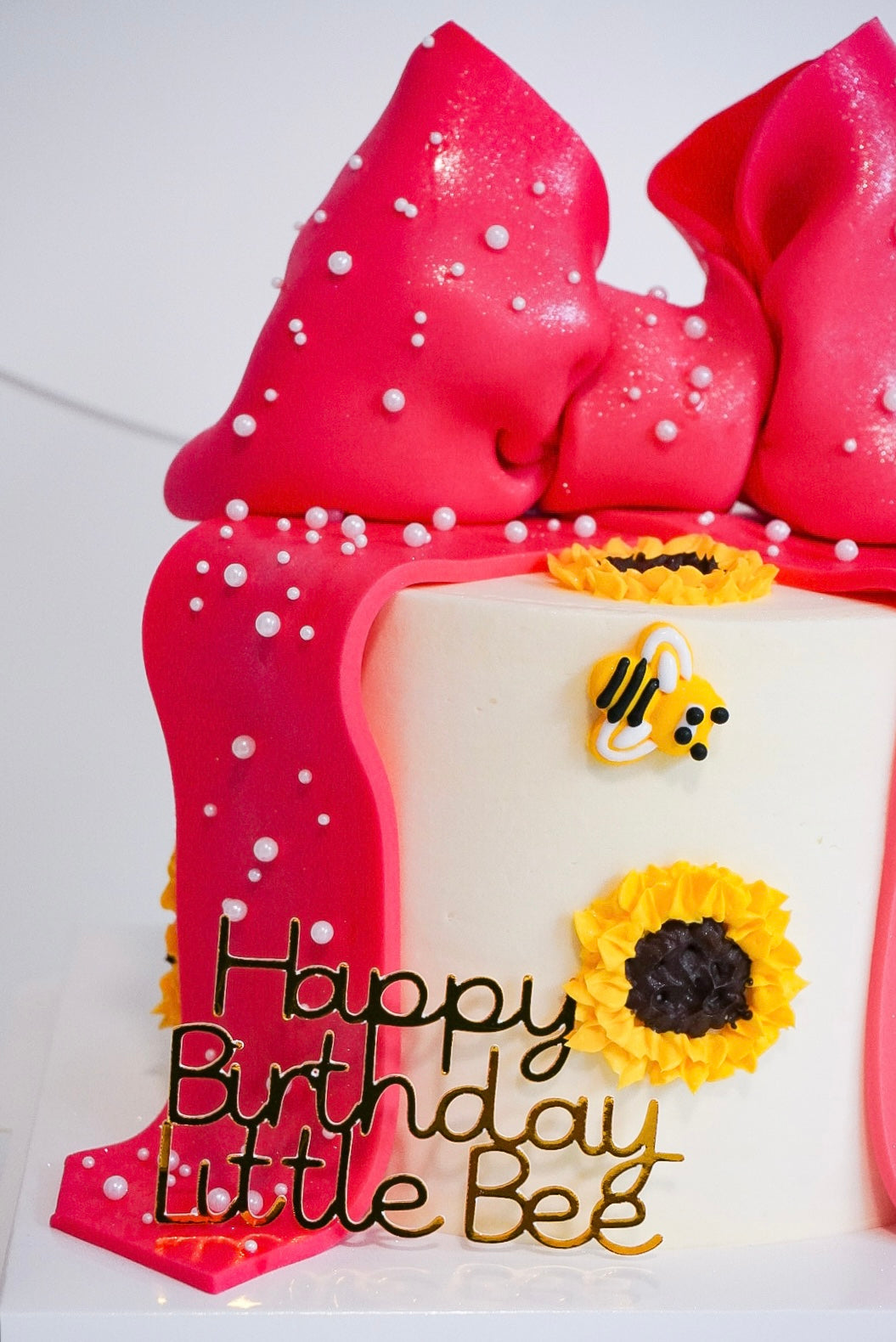 Ribbon Custom Round Cake