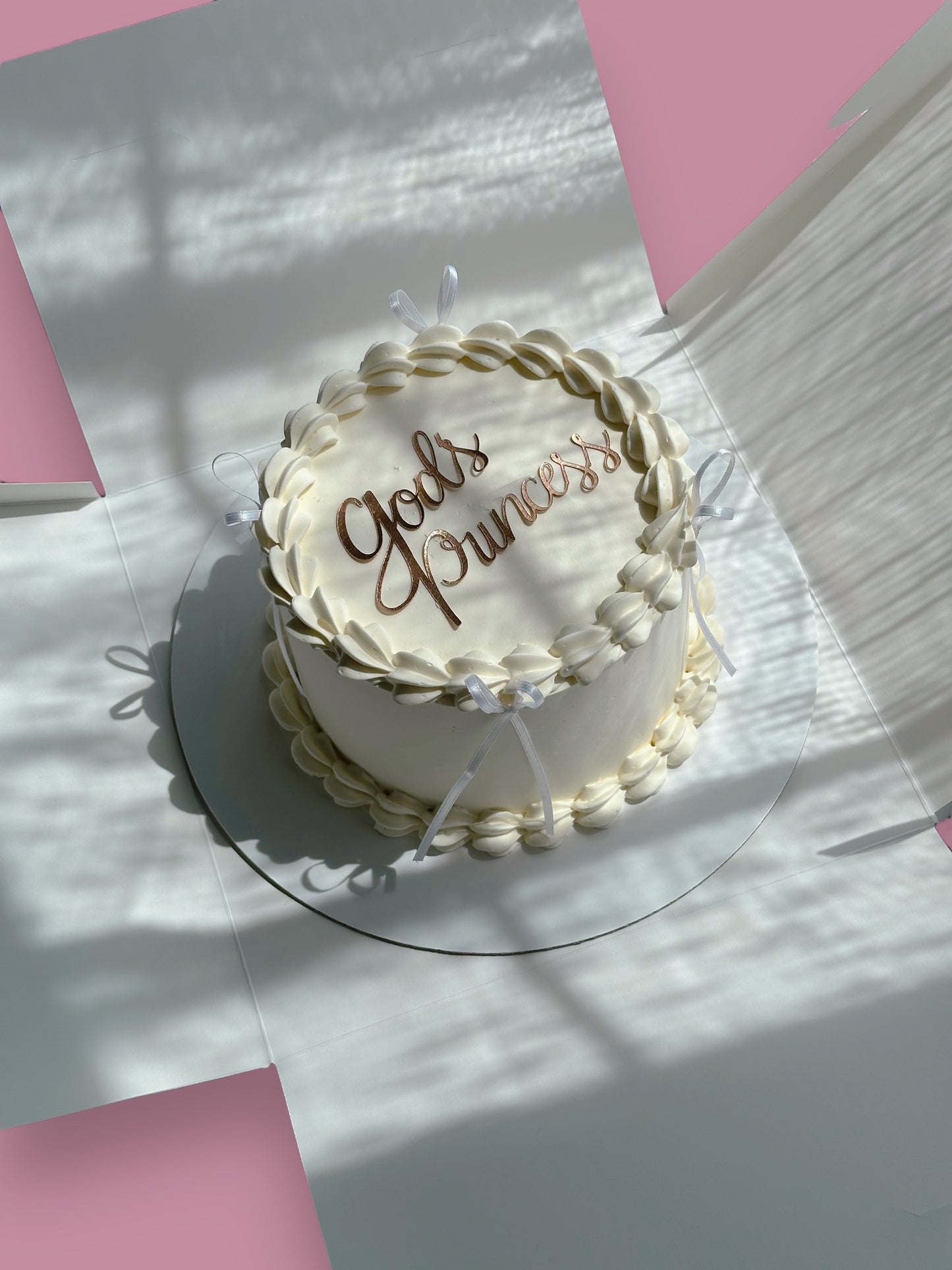 White Custom Round Cakes